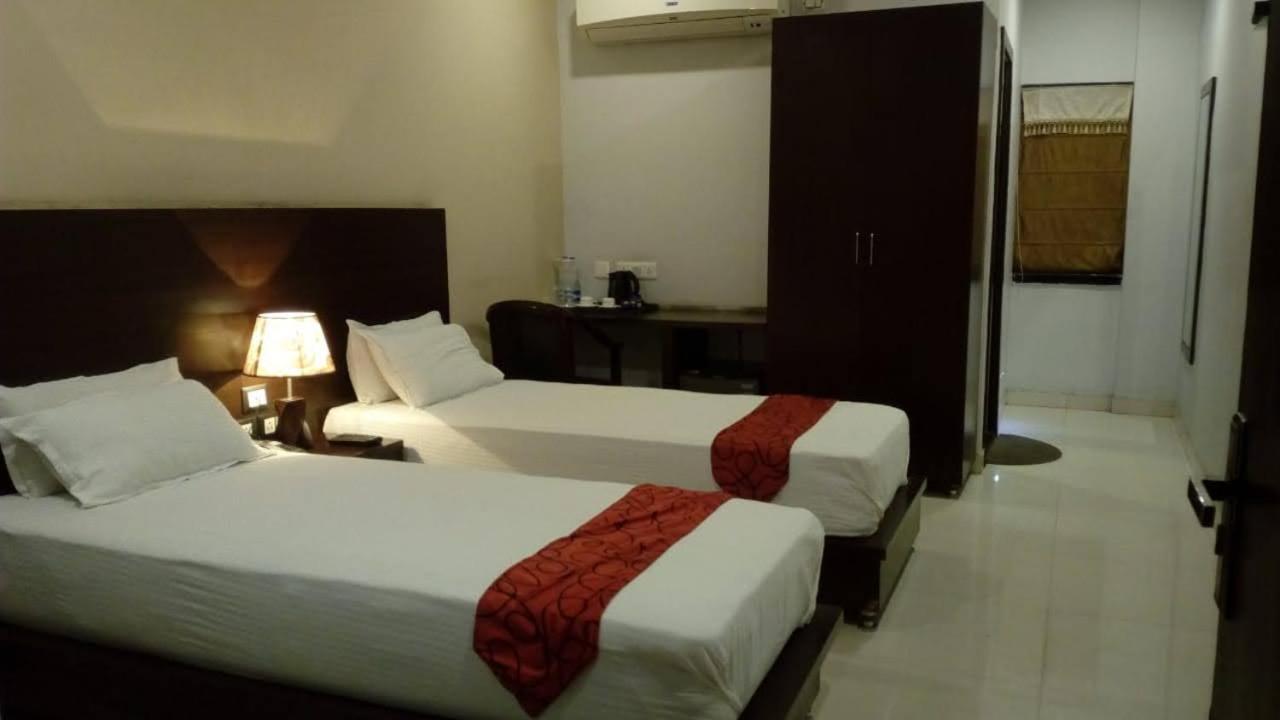 Ojas Hotel & Resort Durgāpur Dış mekan fotoğraf
